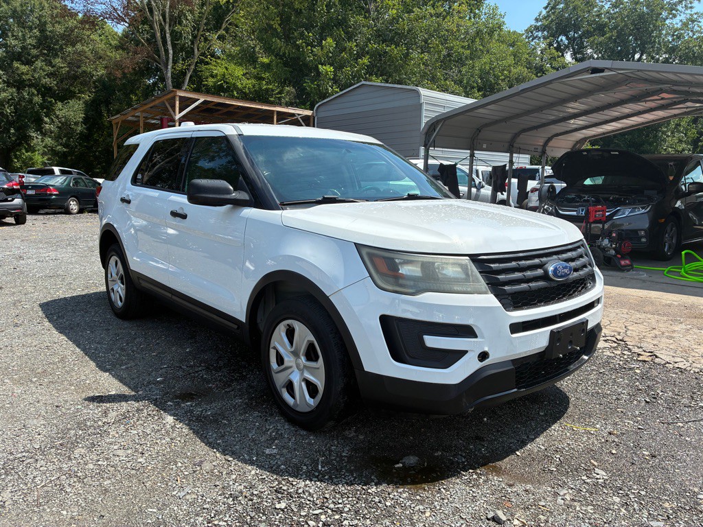 2016 Ford Explorer Image 2