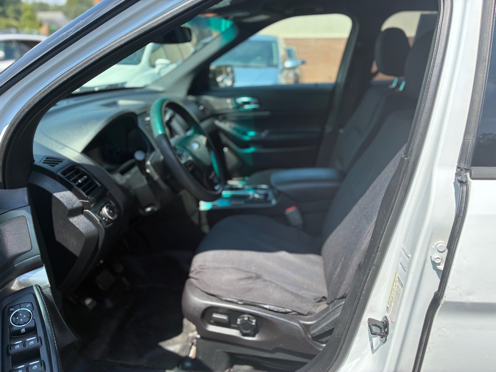 2016 Ford Explorer Image 7