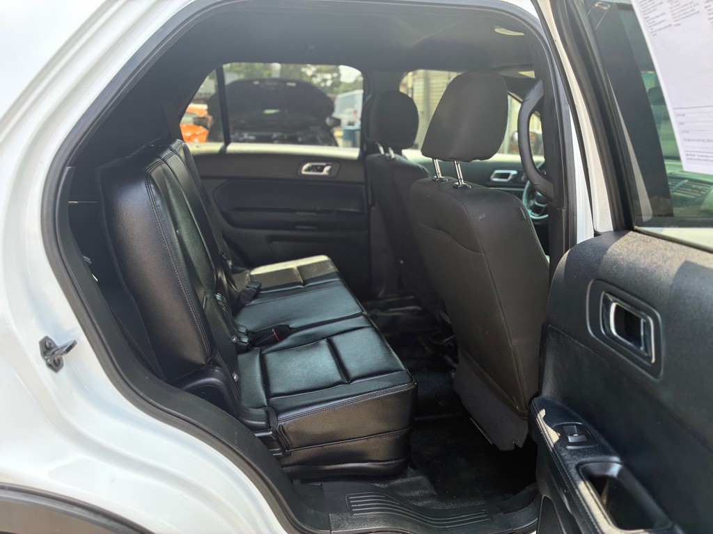 2016 Ford Explorer Image 10