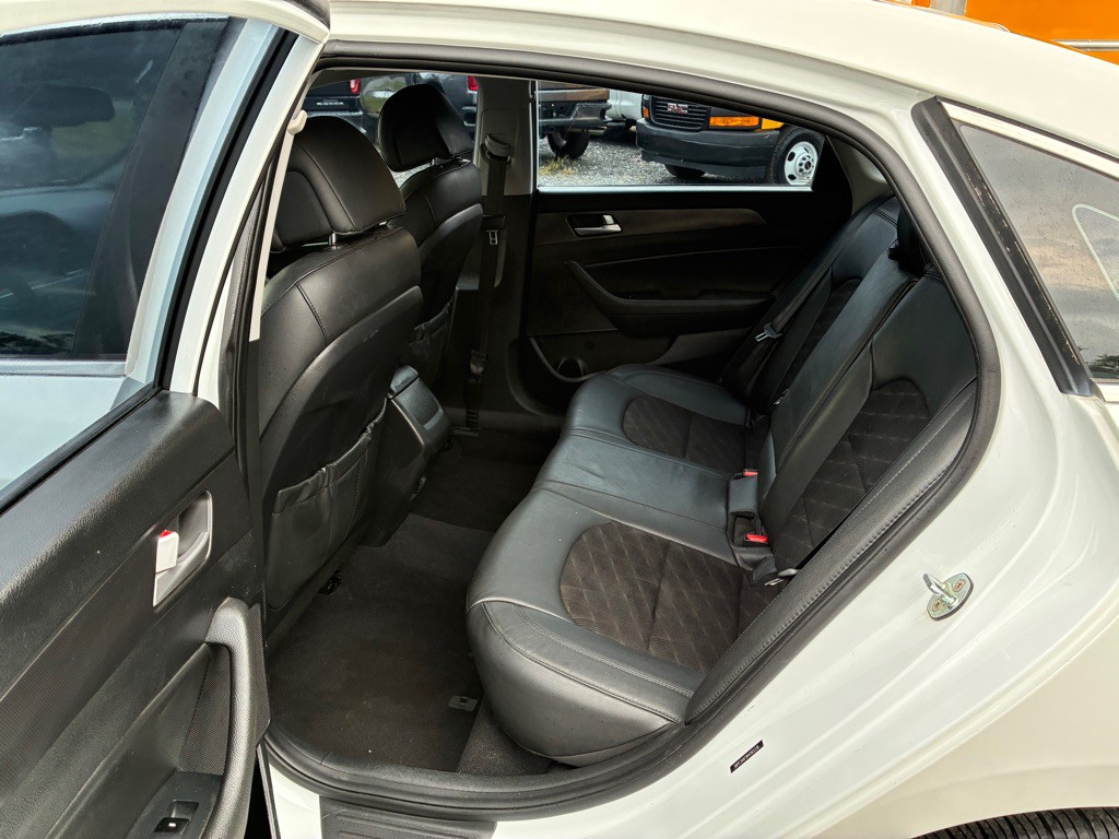 2017 Hyundai Sonata Image 9