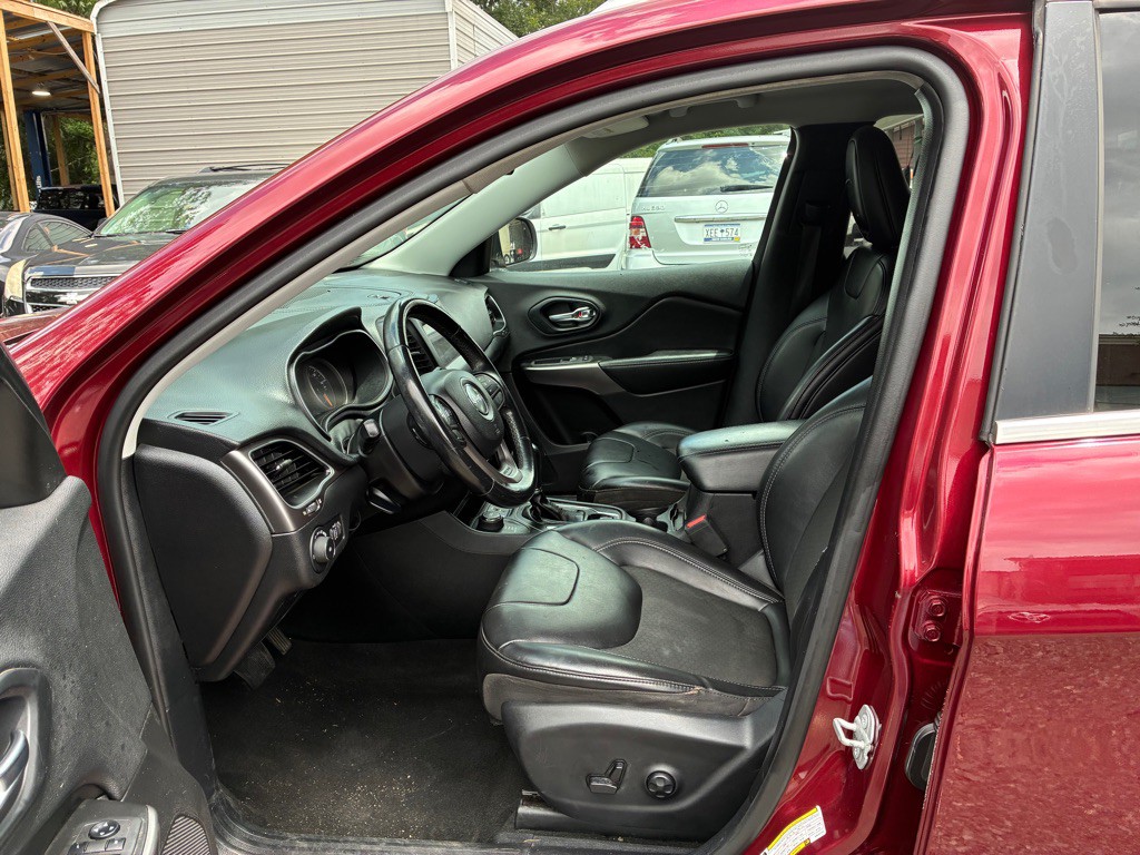 2019 Jeep Cherokee Image 8