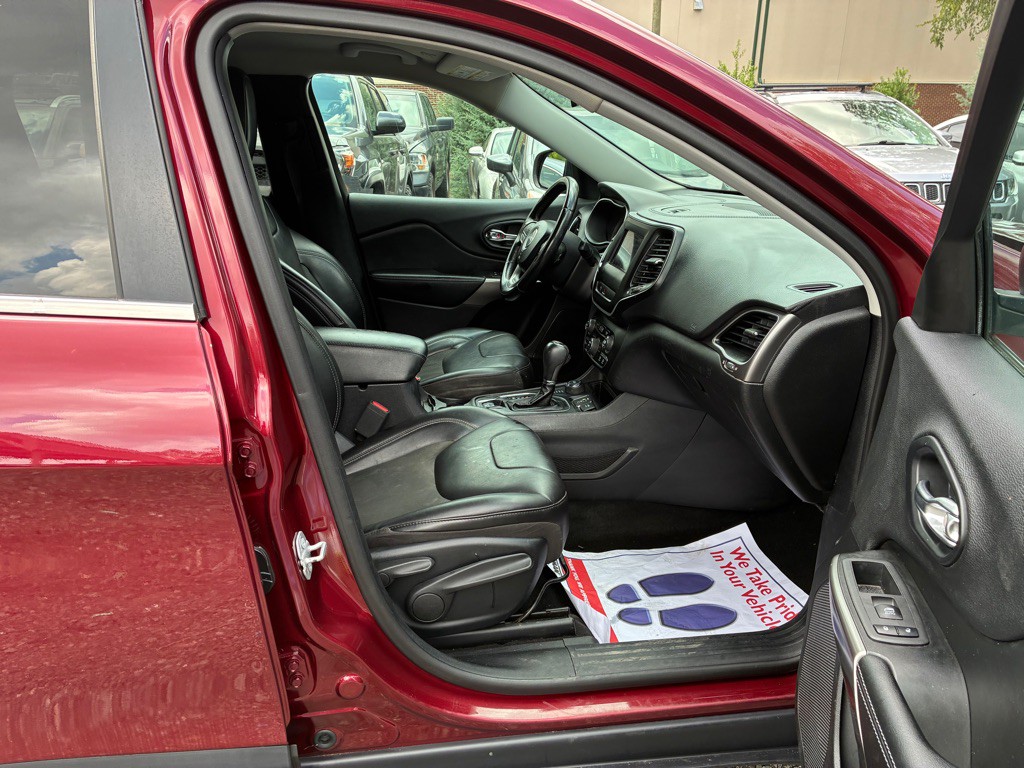 2019 Jeep Cherokee Image 10