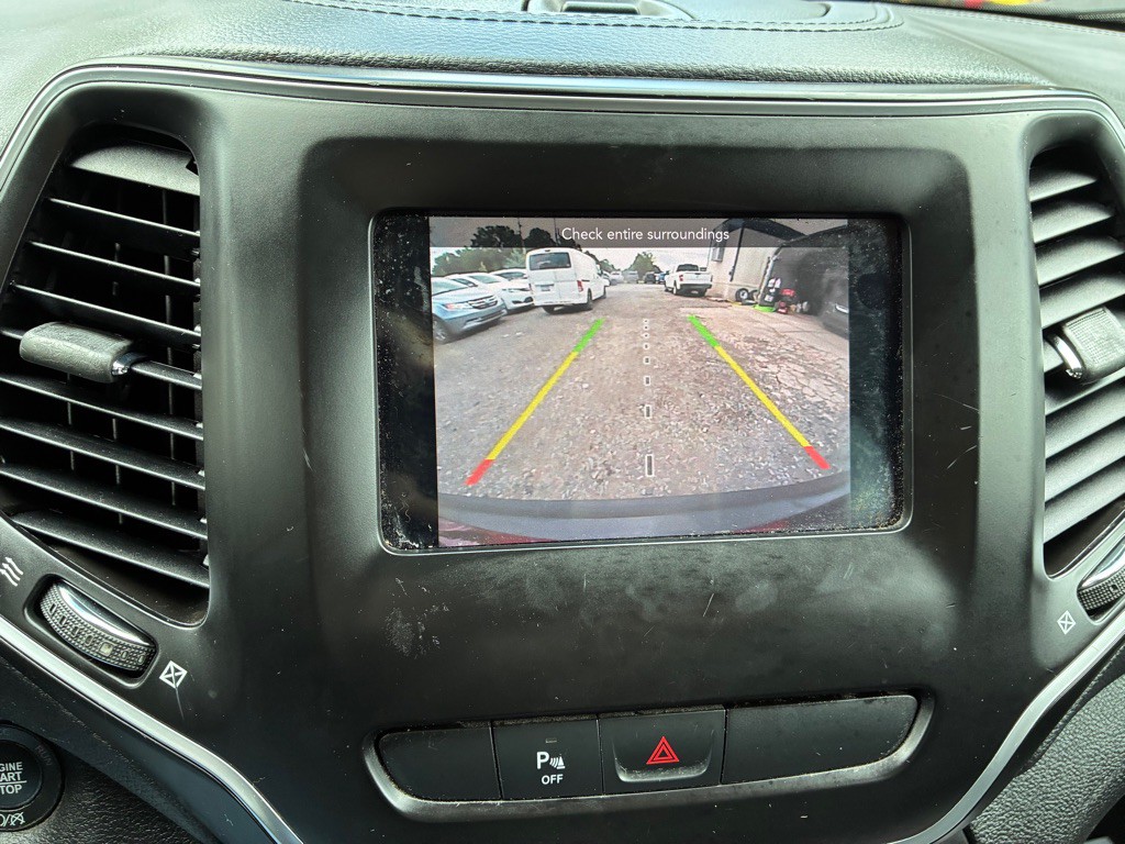 2019 Jeep Cherokee Image 17