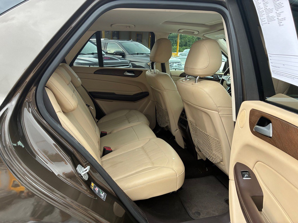 2016 Mercedes-Benz GLE-Class Image 11