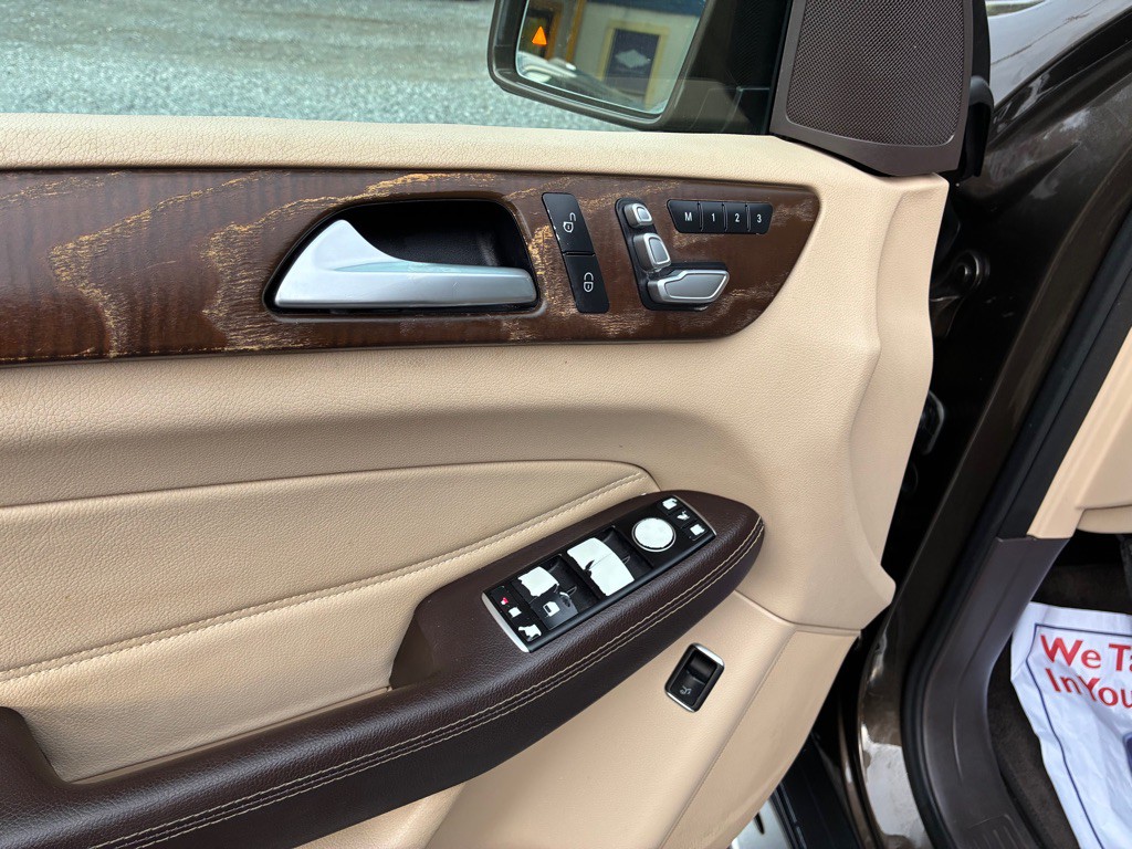 2016 Mercedes-Benz GLE-Class Image 12