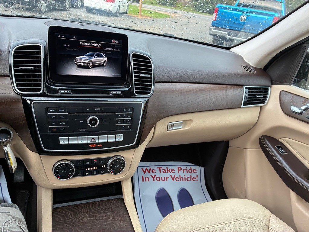 2016 Mercedes-Benz GLE-Class Image 16