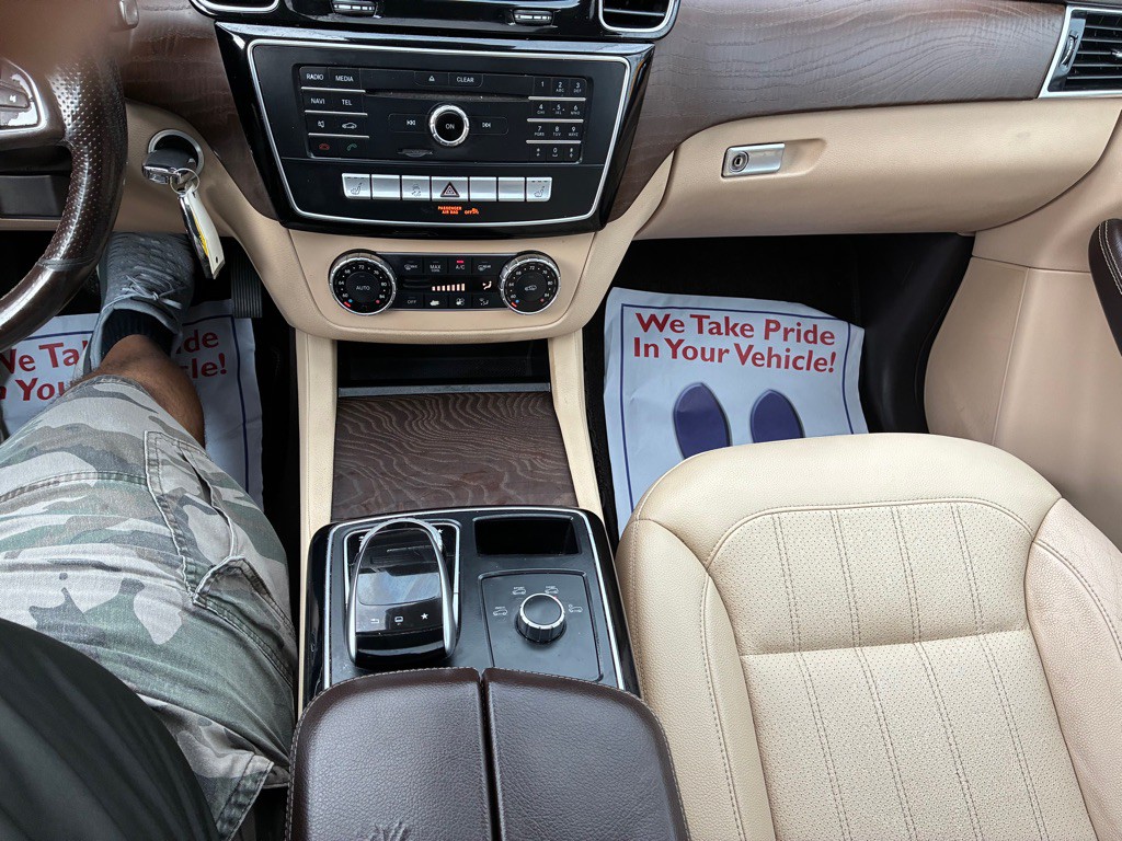 2016 Mercedes-Benz GLE-Class Image 18