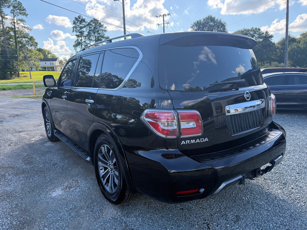 2019 Nissan Armada Image 2