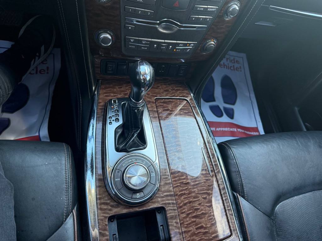 2019 Nissan Armada Image 17