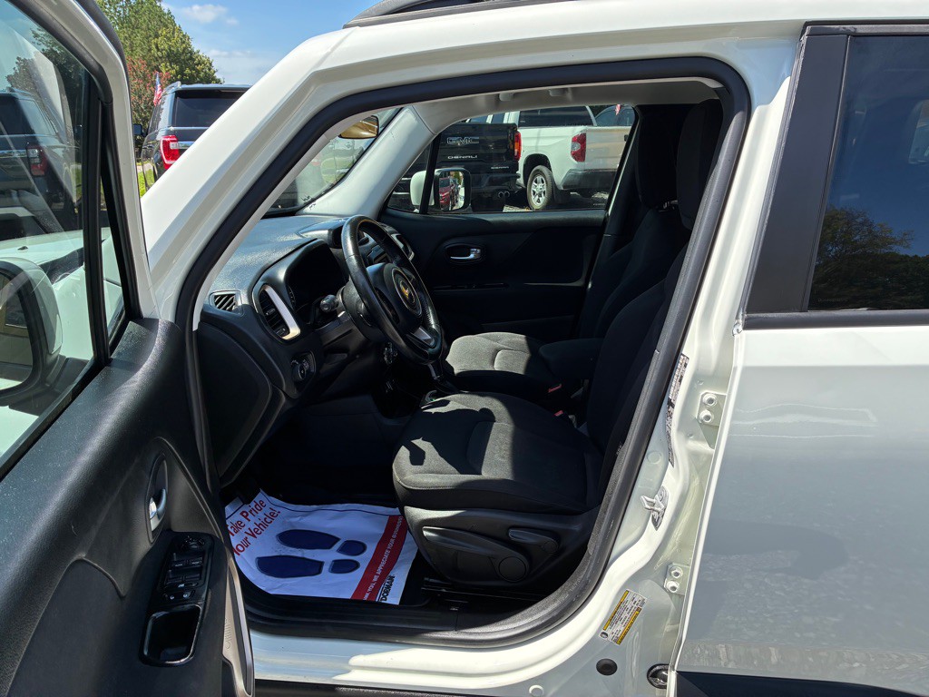 2015 Jeep Renegade Image 7