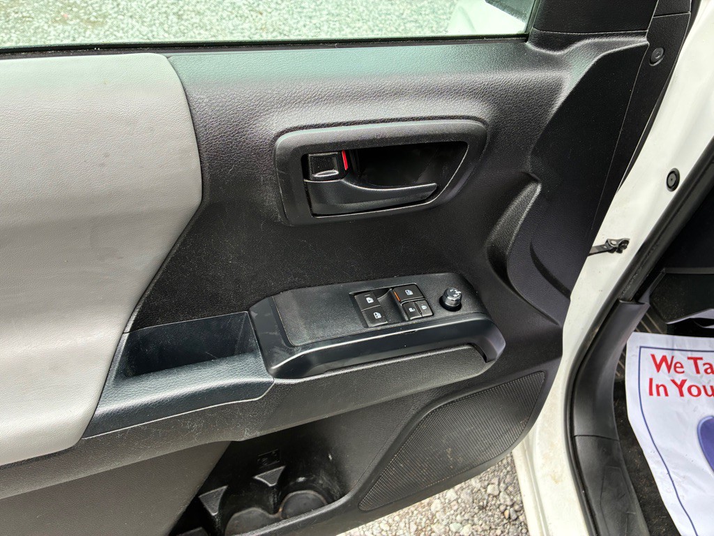 2021 Toyota Tacoma Image 11