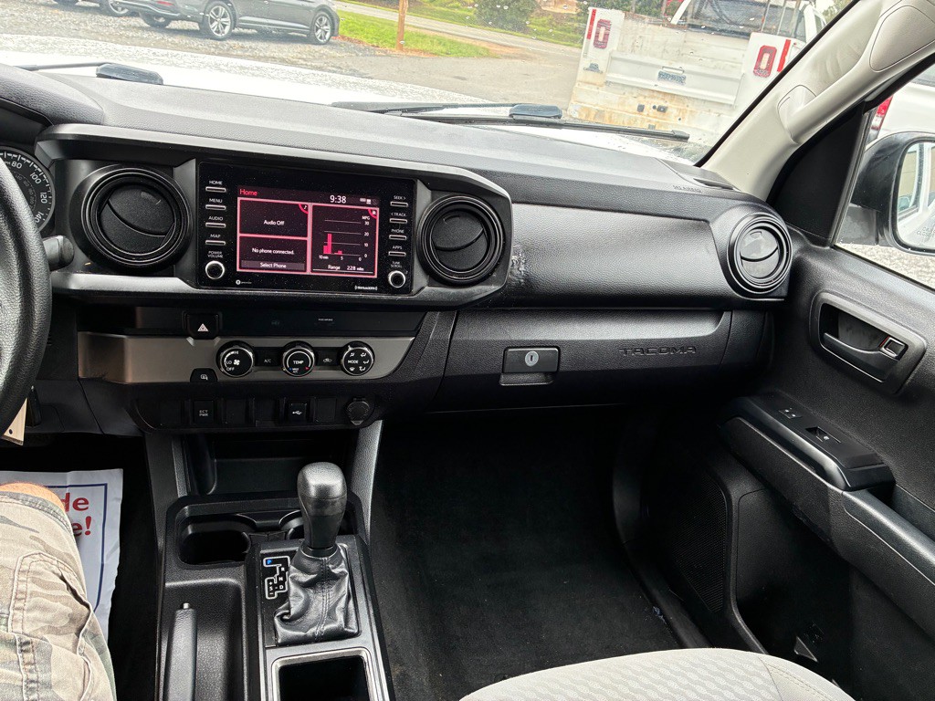 2021 Toyota Tacoma Image 14