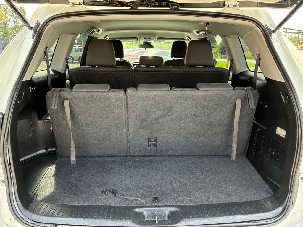 2017 Toyota Highlander Image 12