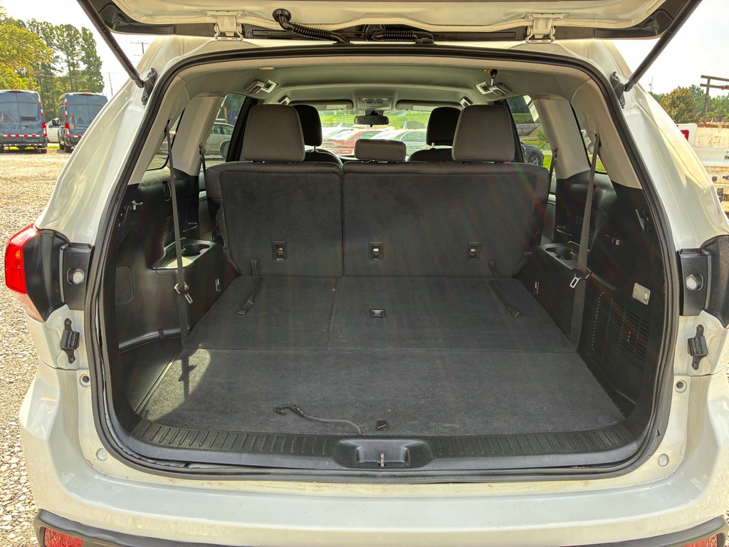2017 Toyota Highlander Image 13