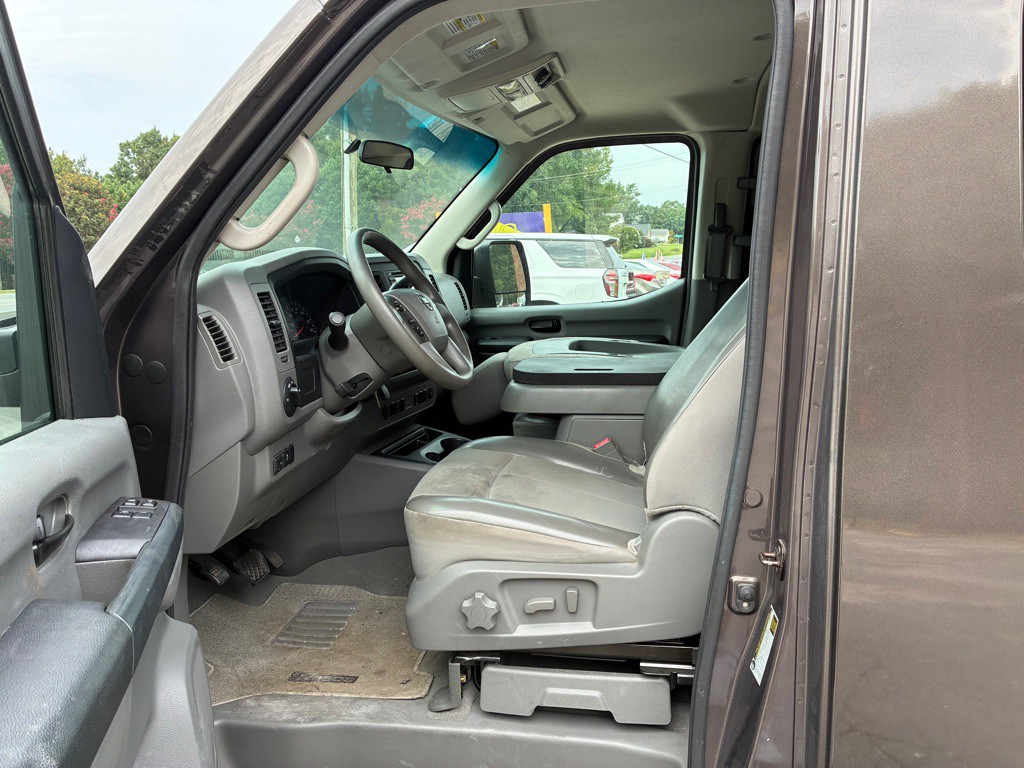 2013 Nissan NV Image 7