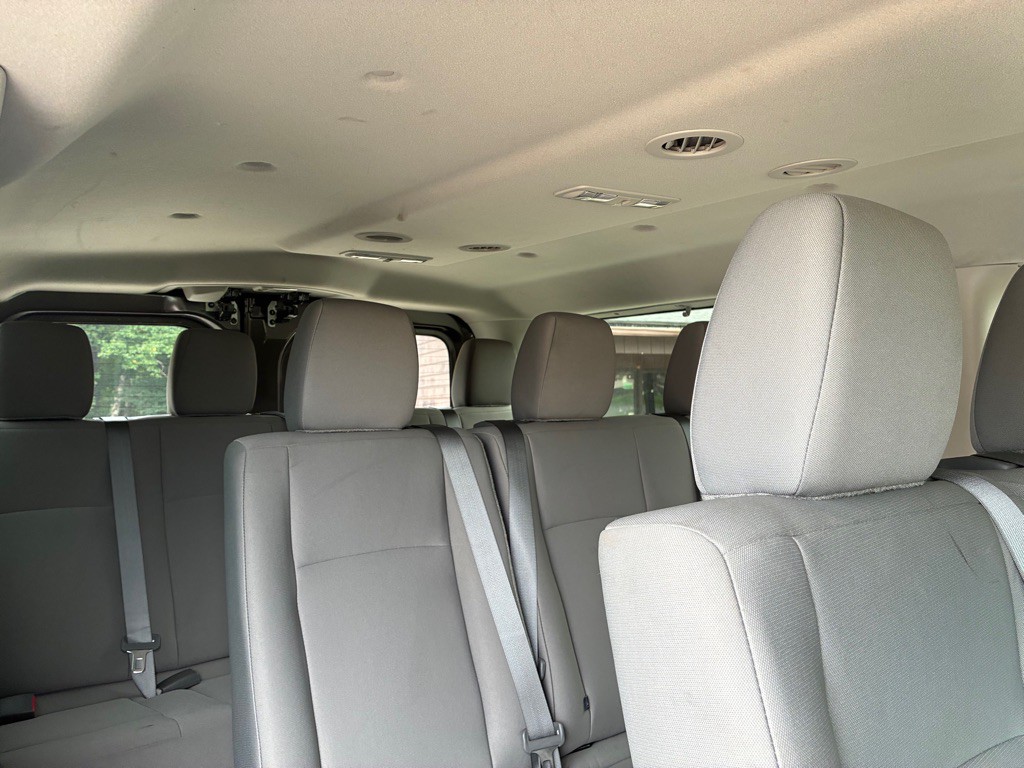 2013 Nissan NV Image 10