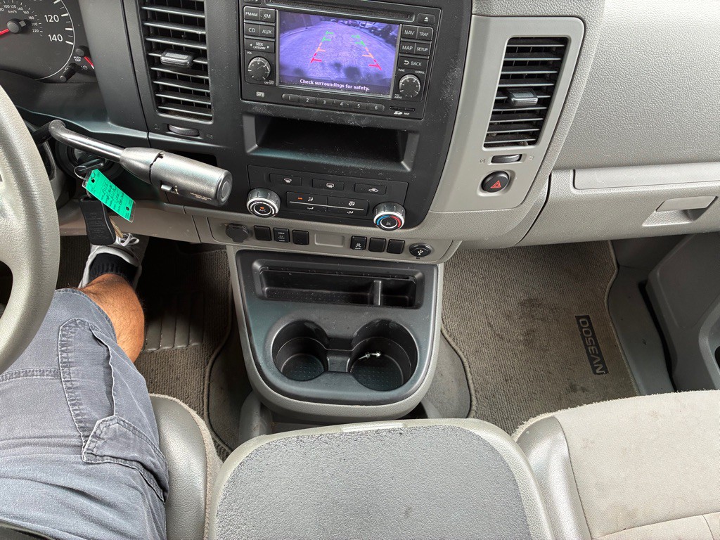 2013 Nissan NV Image 17