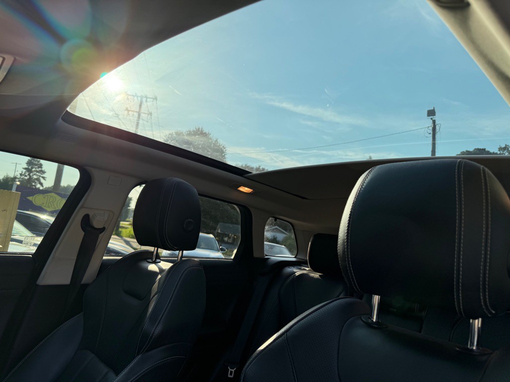 2018 Land Rover Range Rover Evoque Image 12