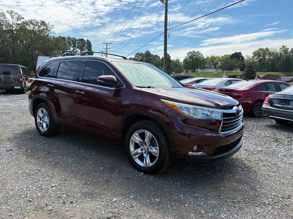 2015 Toyota Highlander Image 2