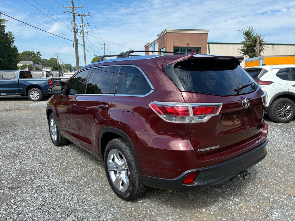 2015 Toyota Highlander Image 4