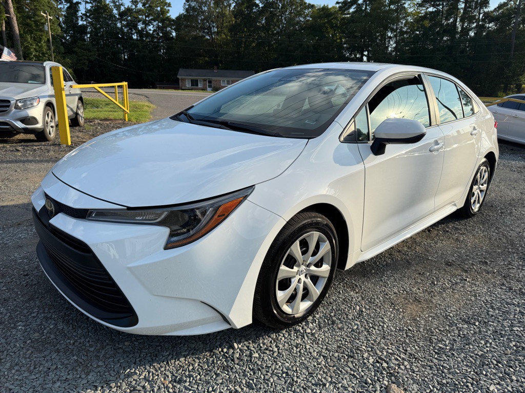 2025 Toyota Corolla Image 1