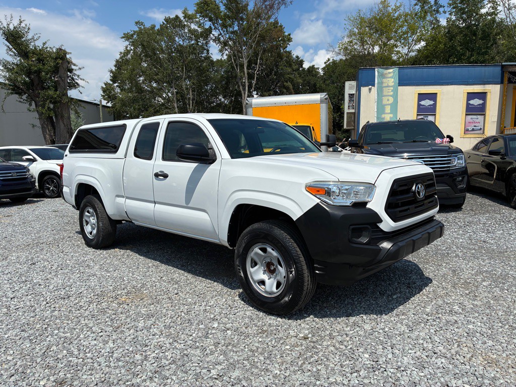 2016 Toyota Tacoma Image 2