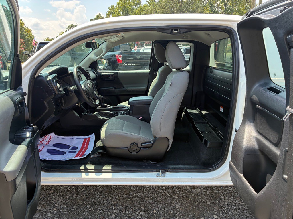 2016 Toyota Tacoma Image 7