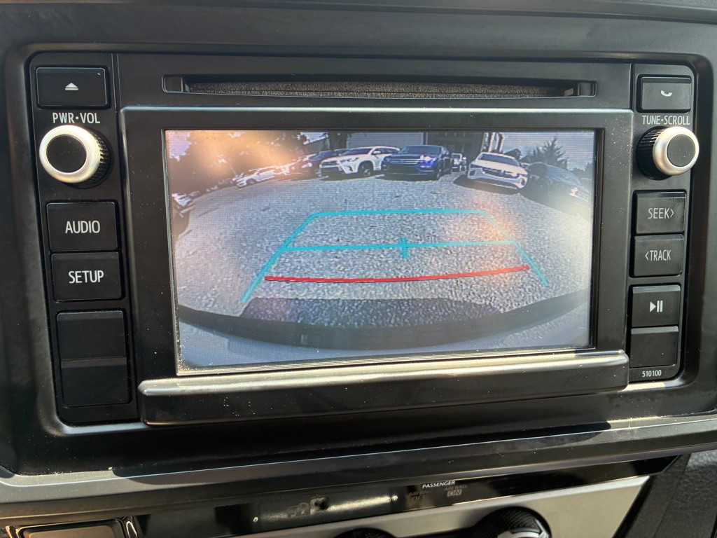2016 Toyota Tacoma Image 14