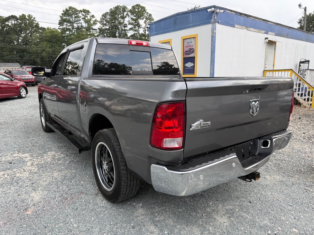 2016 RAM 1500 Image 2