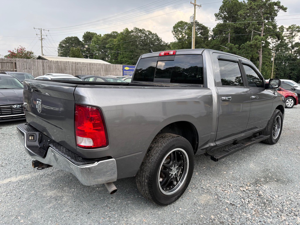2016 RAM 1500 Image 3