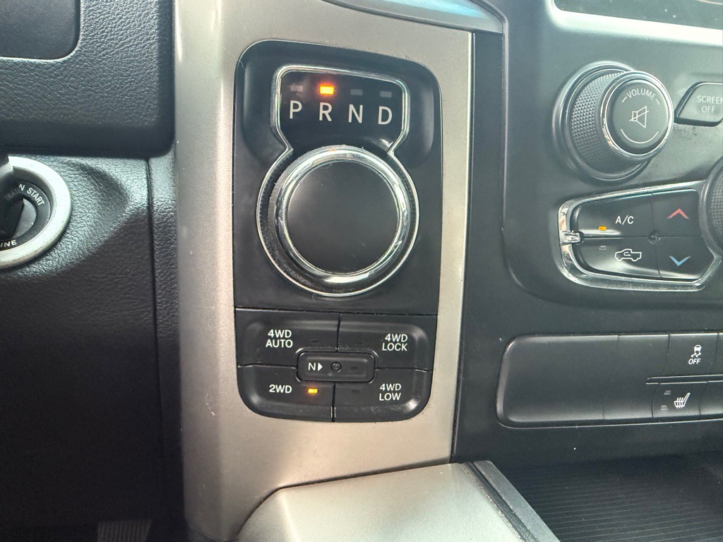 2016 RAM 1500 Image 16