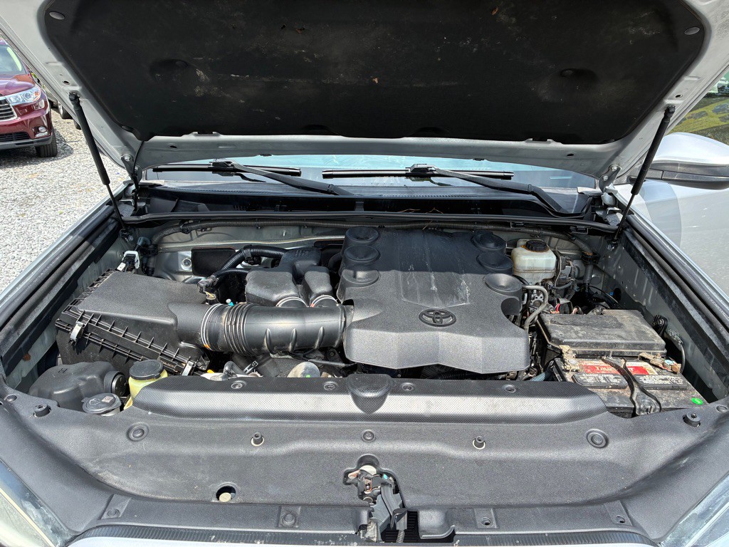 2016 Toyota 4Runner Image 5