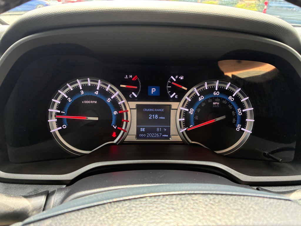 2016 Toyota 4Runner Image 14