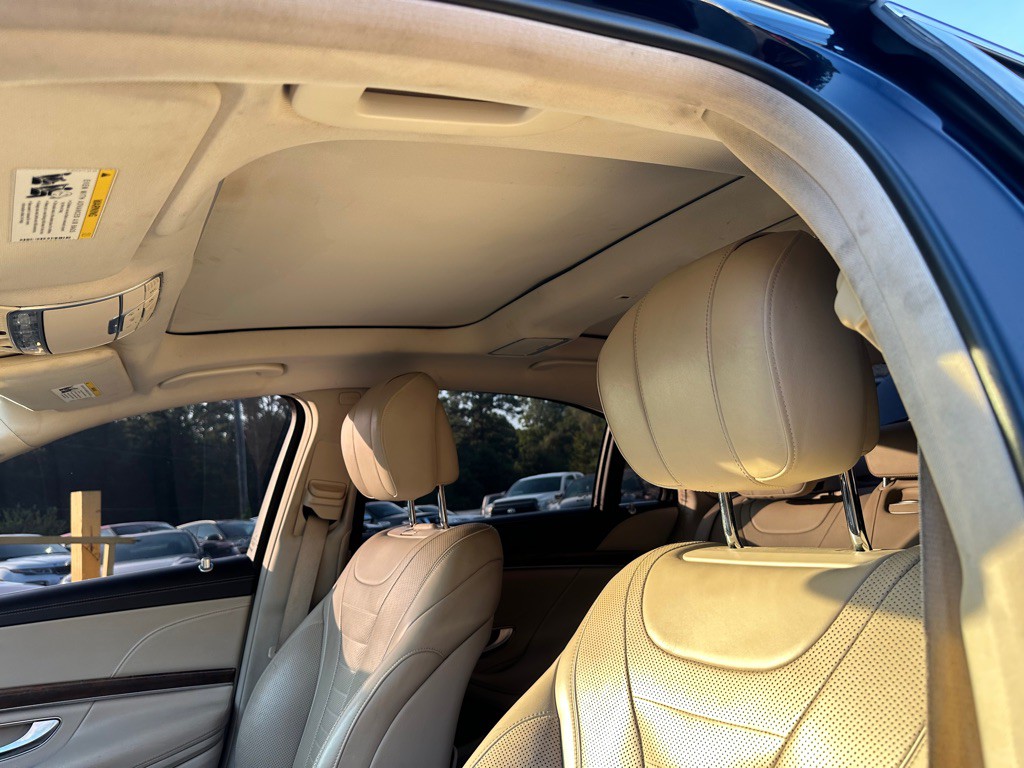 2016 Mercedes-Benz S-Class Image 8