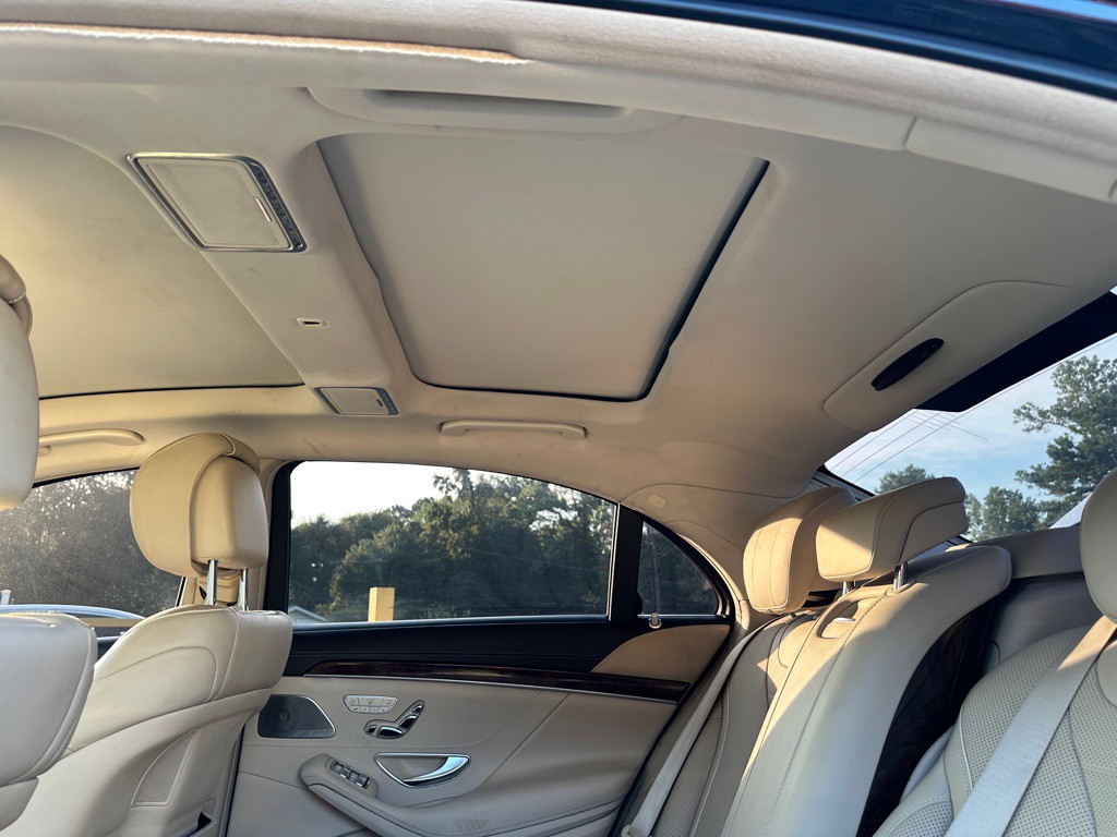 2016 Mercedes-Benz S-Class Image 9
