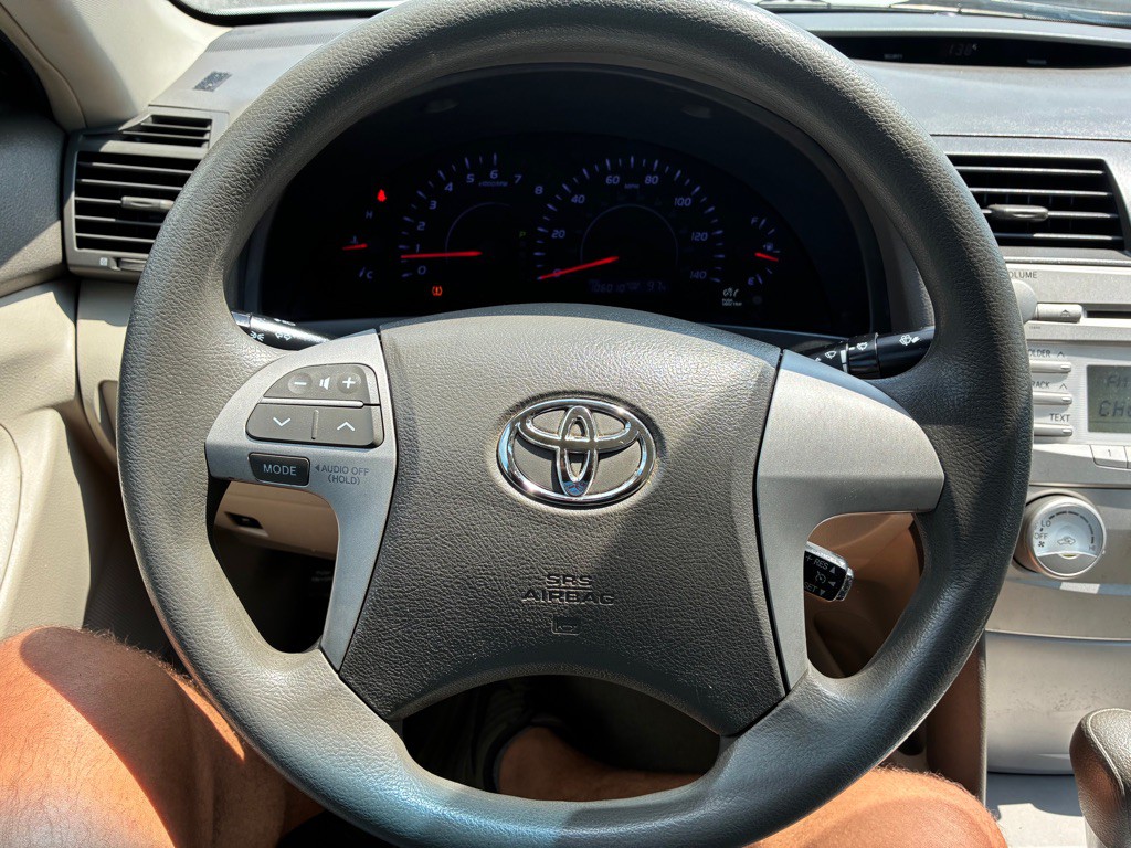 2011 Toyota Camry Image 13