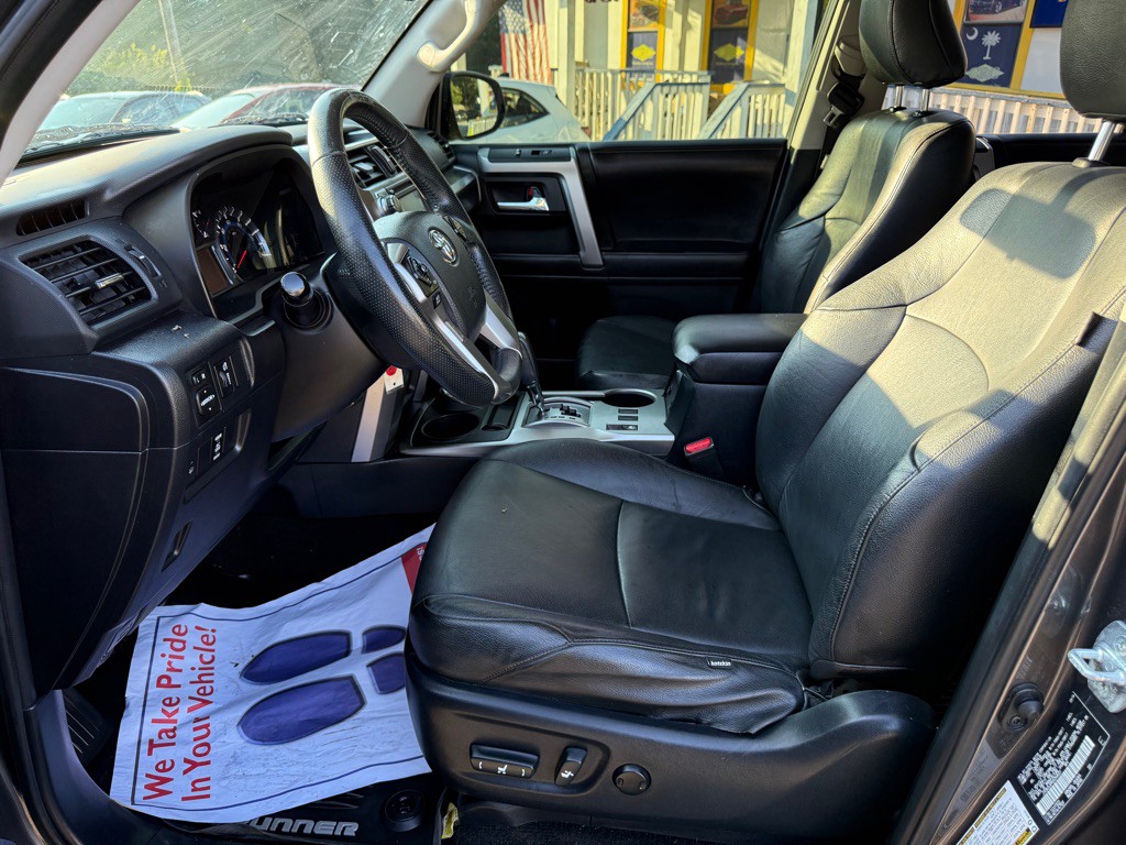 2016 Toyota 4Runner Image 12