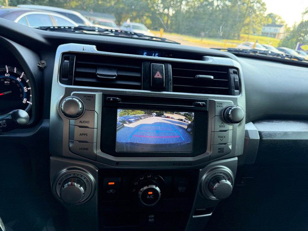 2016 Toyota 4Runner Image 15