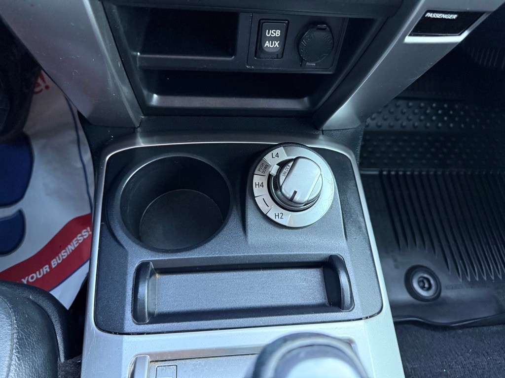 2016 Toyota 4Runner Image 16