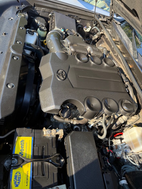 2016 Toyota 4Runner Image 17