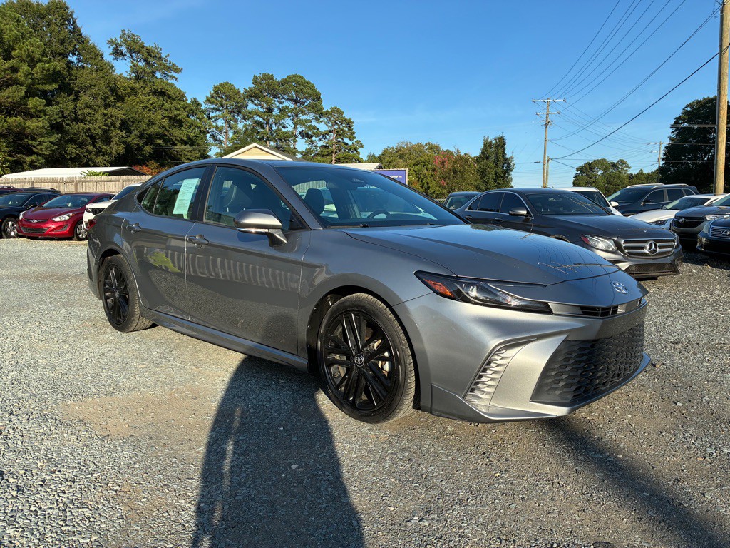2025 Toyota Camry Image 2