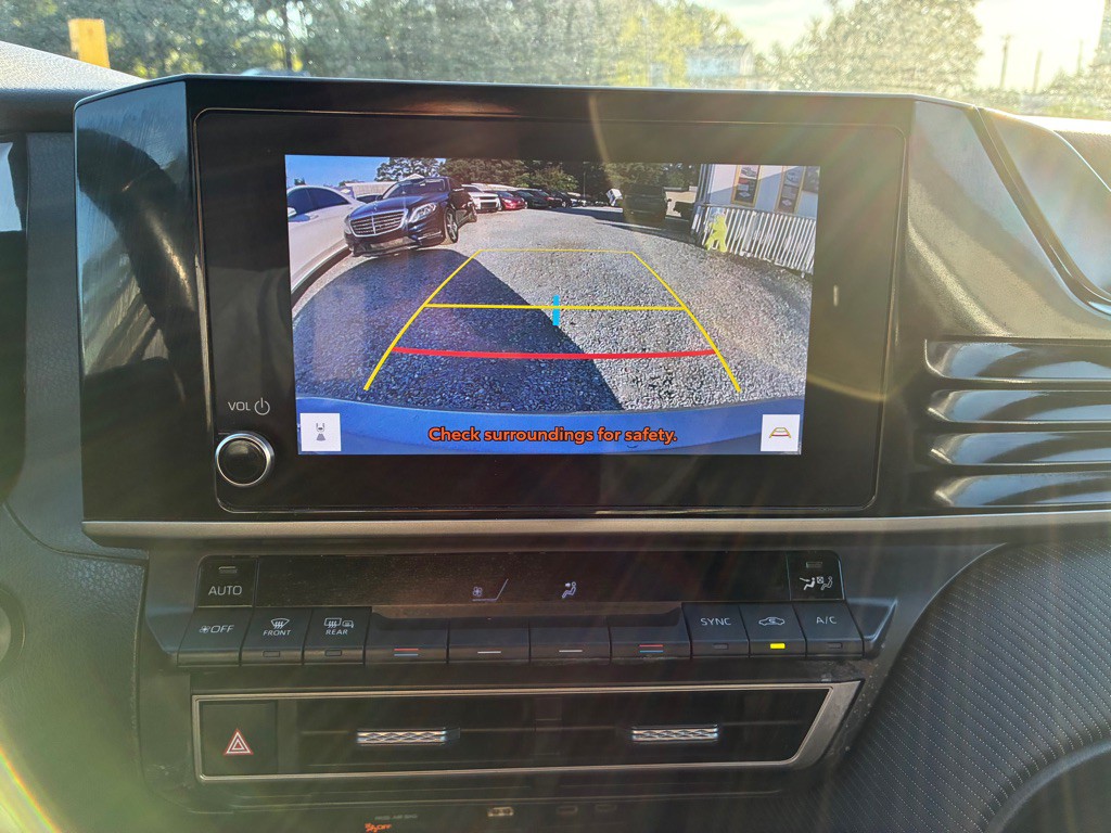 2025 Toyota Camry Image 17