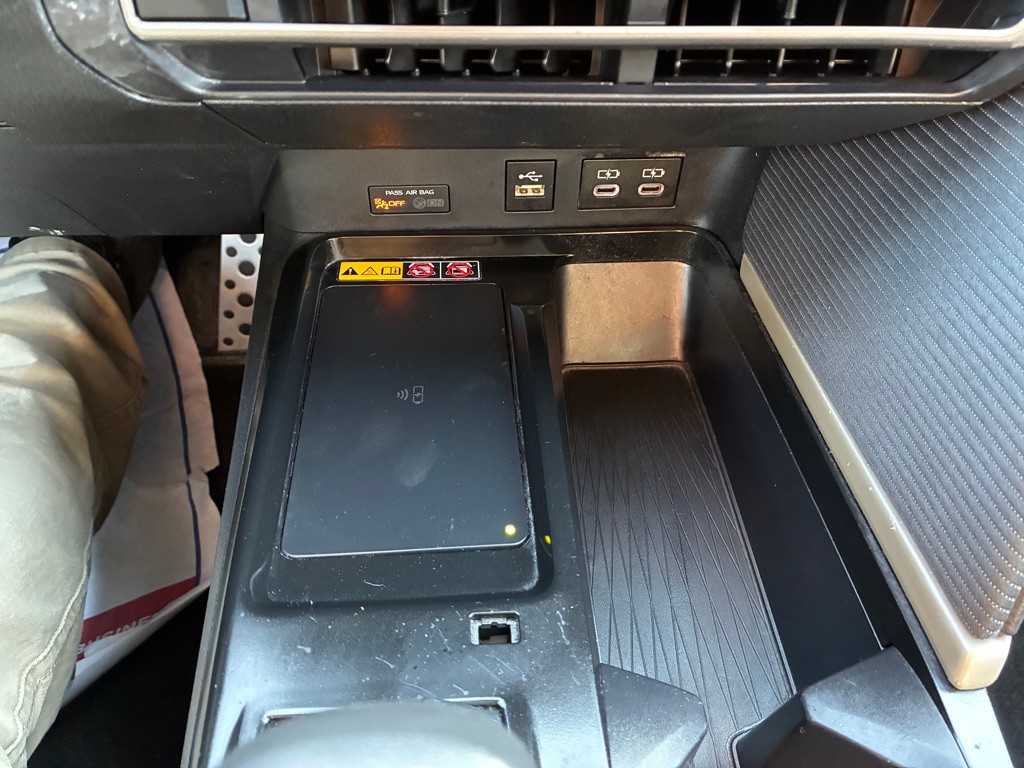 2025 Toyota Camry Image 18