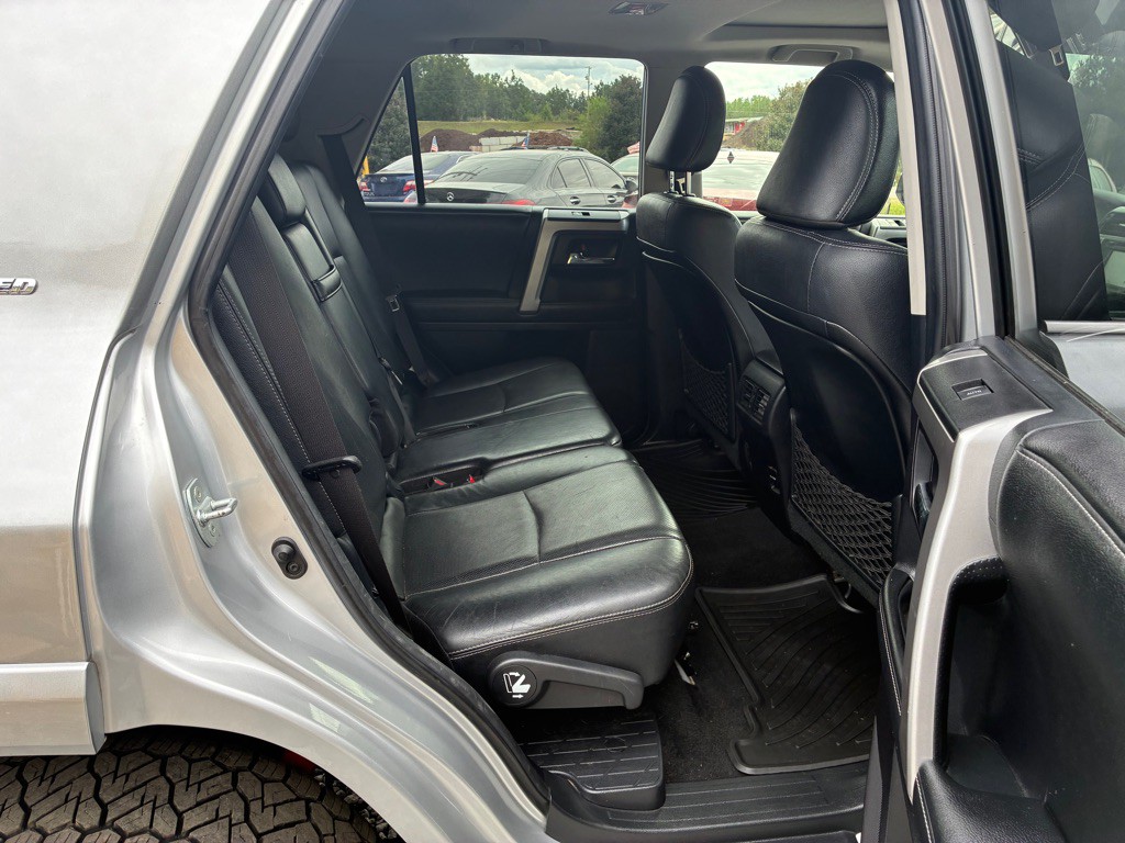 2015 Toyota 4Runner Image 10