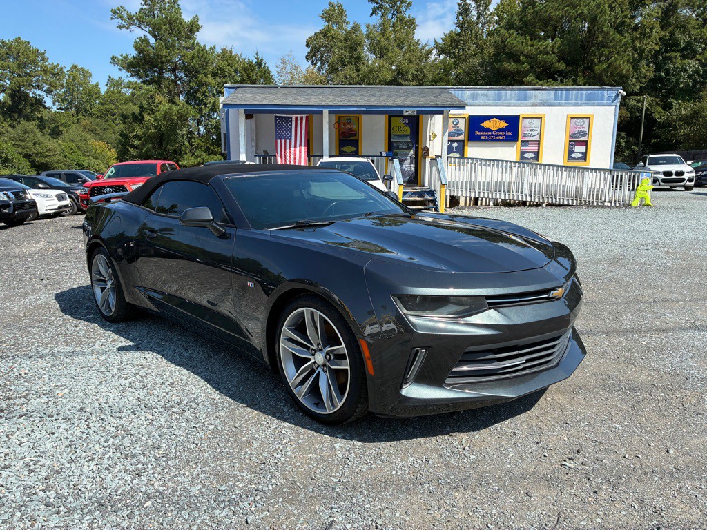 2017 Chevrolet Camaro Image 2