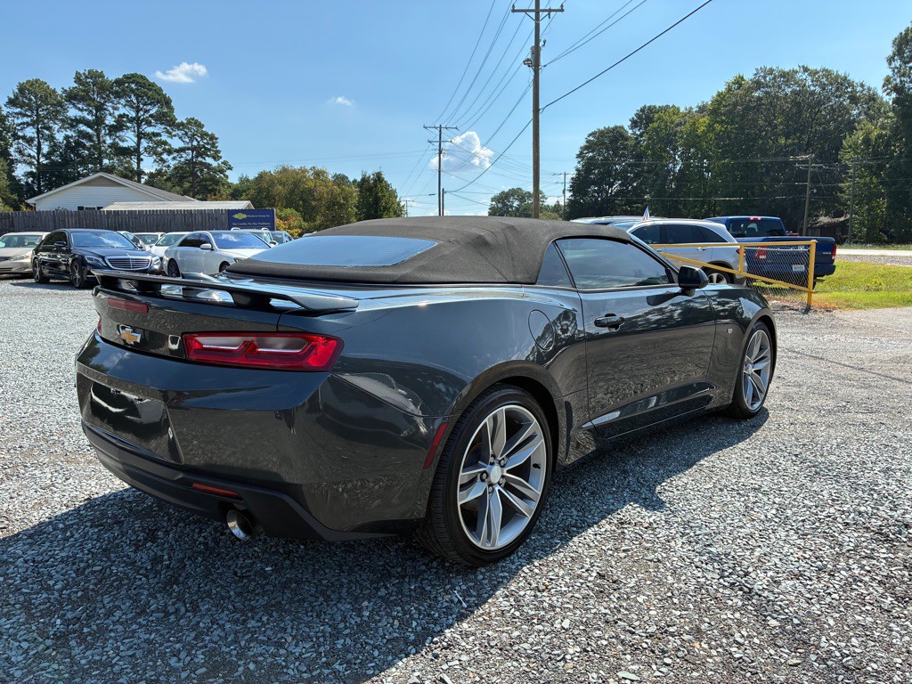 2017 Chevrolet Camaro Image 3