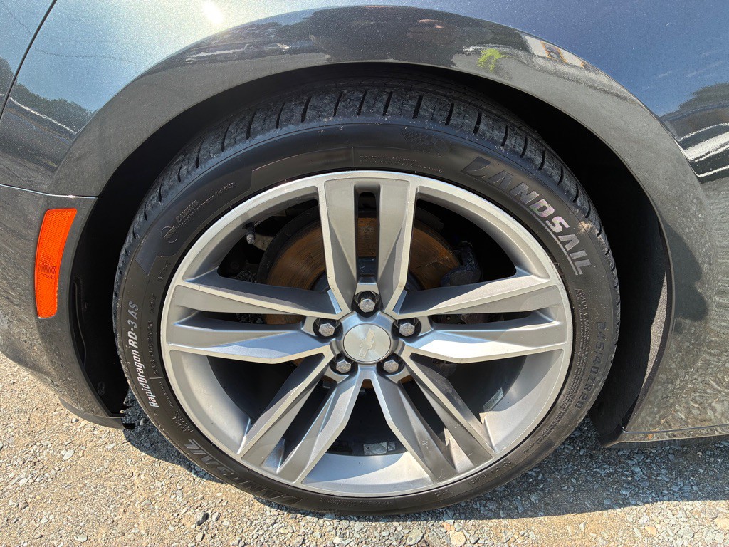 2017 Chevrolet Camaro Image 6