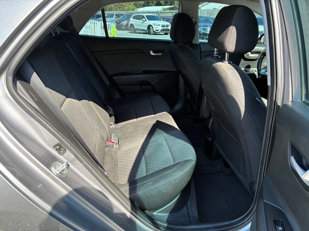 2023 Kia Rio Image 10