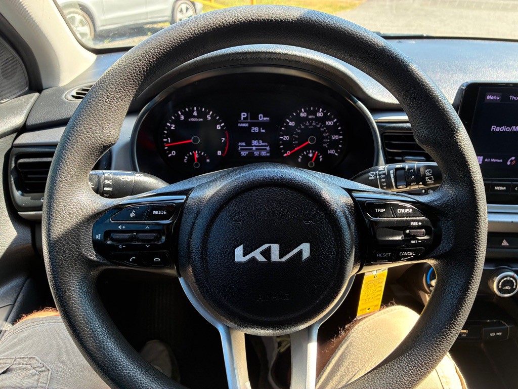 2023 Kia Rio Image 13