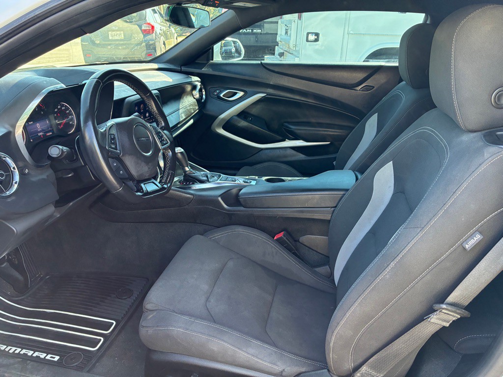 2022 Chevrolet Camaro Image 9